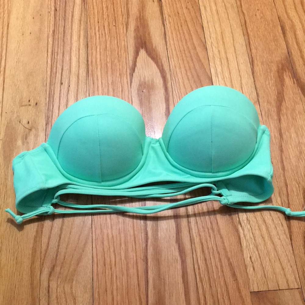 Strapless bikini top